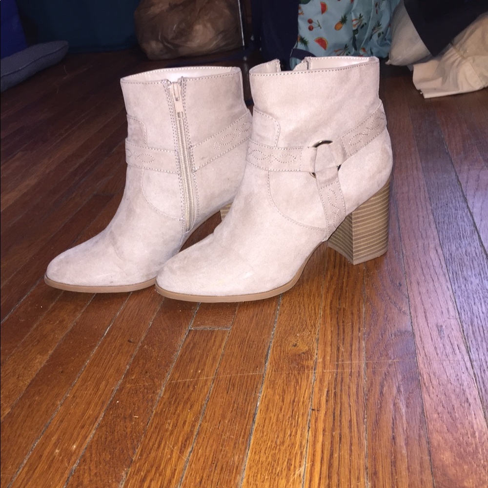 Ankle booties